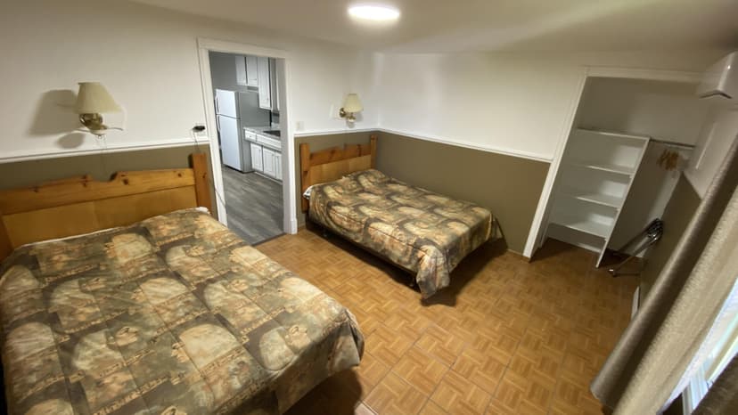 Room Motel 16